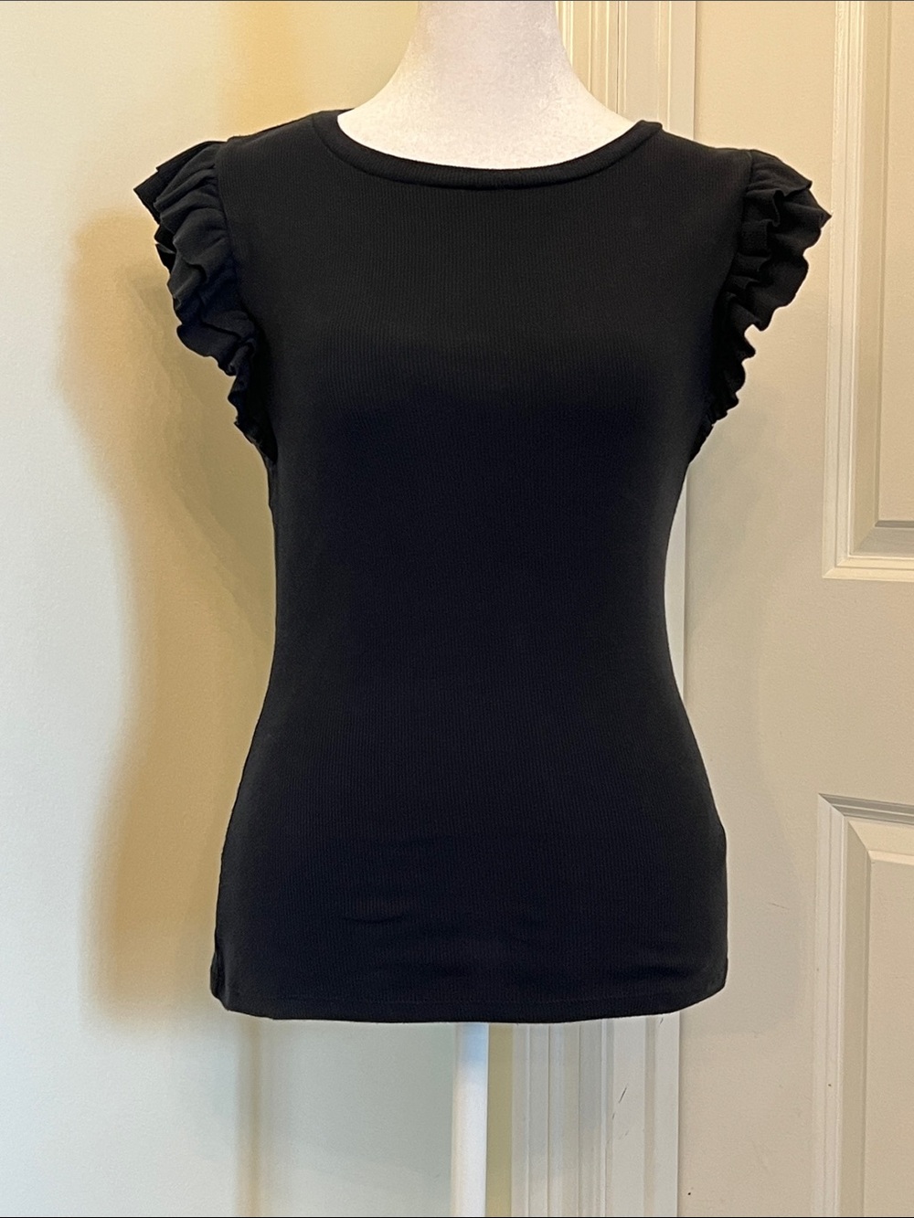 GAP Ruffle Ribbed Tee Women's S